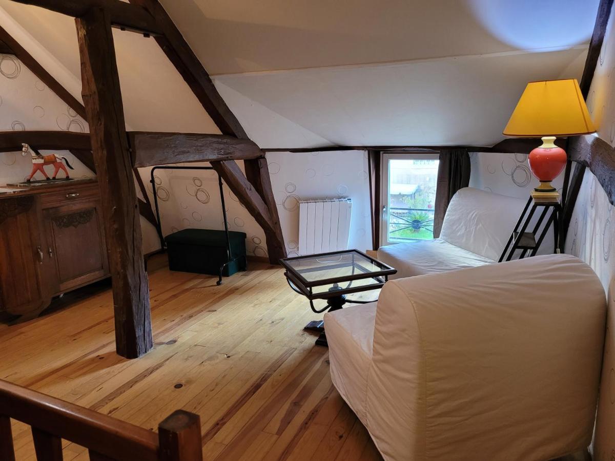 La Cour Du Chateau La Charité-sur-Loire Zimmer foto