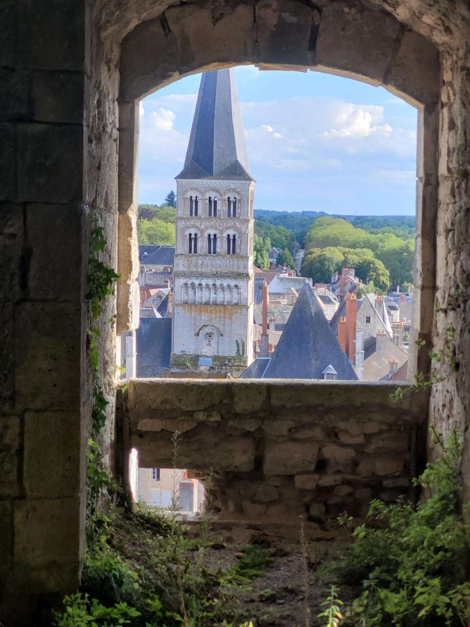 La Cour Du Chateau La Charité-sur-Loire Exterior foto
